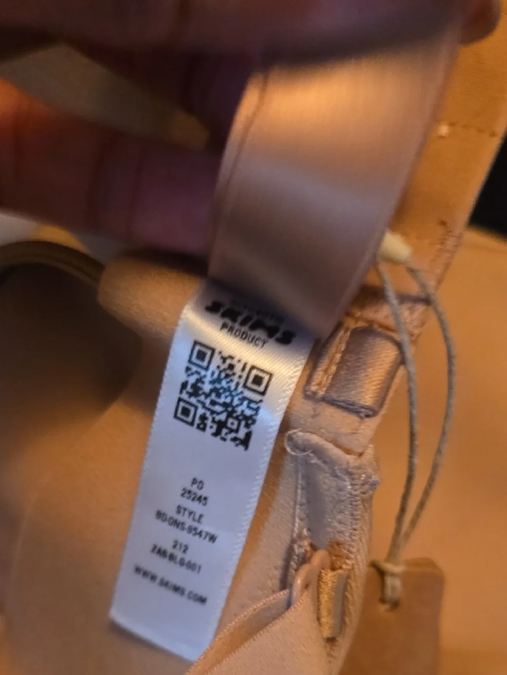 SKIMS Tan Strapless Shapewear Bodysuit - Picture 8 of 8